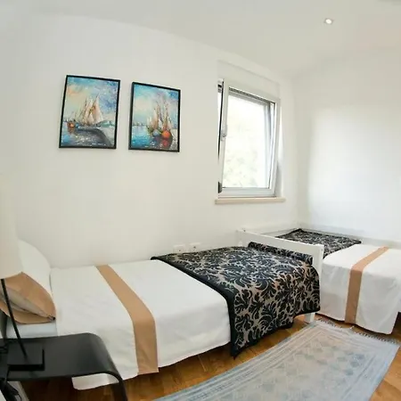 Holiday home With Hot Tub Sveti Ivan, - 27207 *